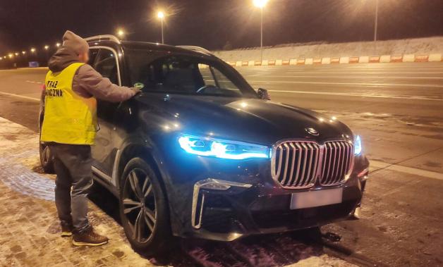 [VIDEO] Akcja Straży Granicznej na autostradzie A1. Zatrzymano skradzione w Niemczech BMW